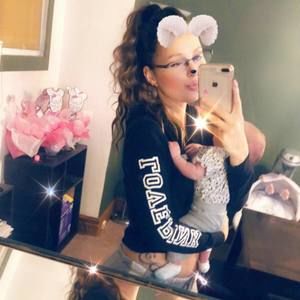 Meet your Posher, Alicia